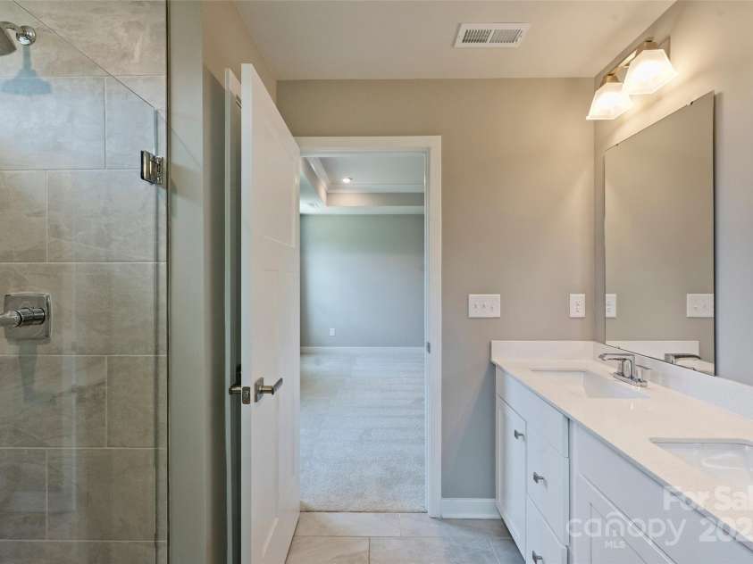 342 Cramerton Mills Parkway, Cramerton, NC 28032.  MLS# CAR4279503, YatesRealty ID 28898. Dual Vanity