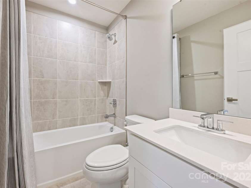 342 Cramerton Mills Parkway, Cramerton, NC 28032.  MLS# CAR4279503, YatesRealty ID 28898. Full Bathroom Upper Level