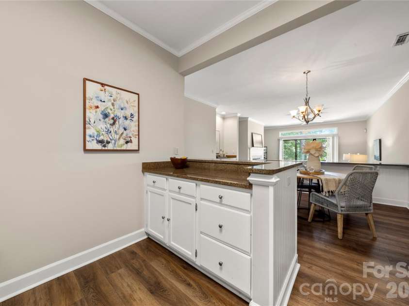 9717 Emerald Point Drive, Charlotte, NC 28278.  MLS# CAR4386586, YatesRealty ID 28898. 