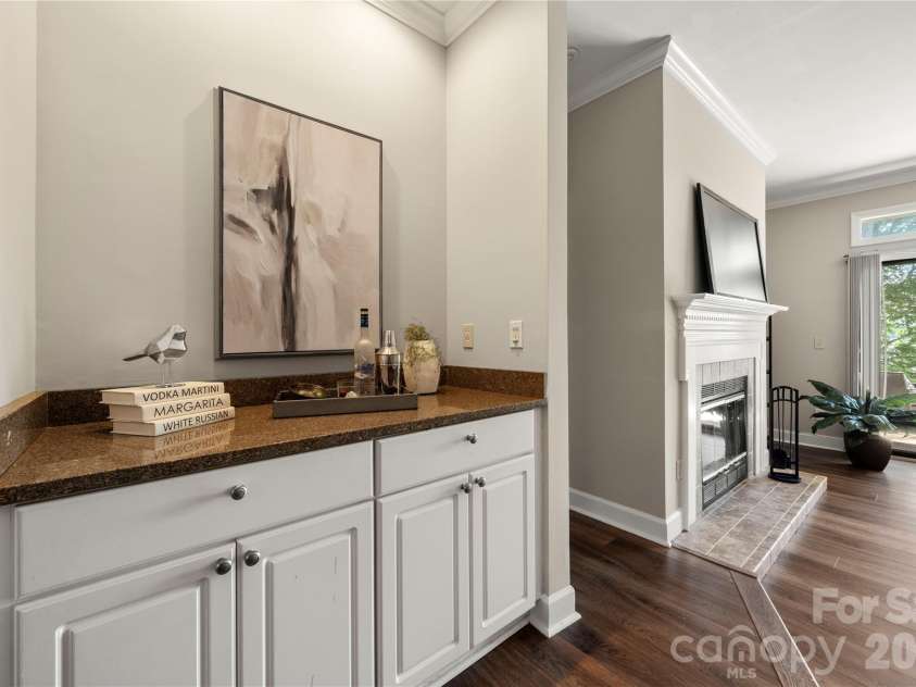 9717 Emerald Point Drive, Charlotte, NC 28278.  MLS# CAR4386586, YatesRealty ID 28898. 