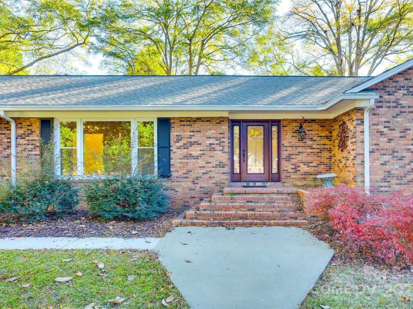 2129 James Court, Rock Hill, SC 29732.  MLS# CAR4203167, YatesRealty ID 289. 