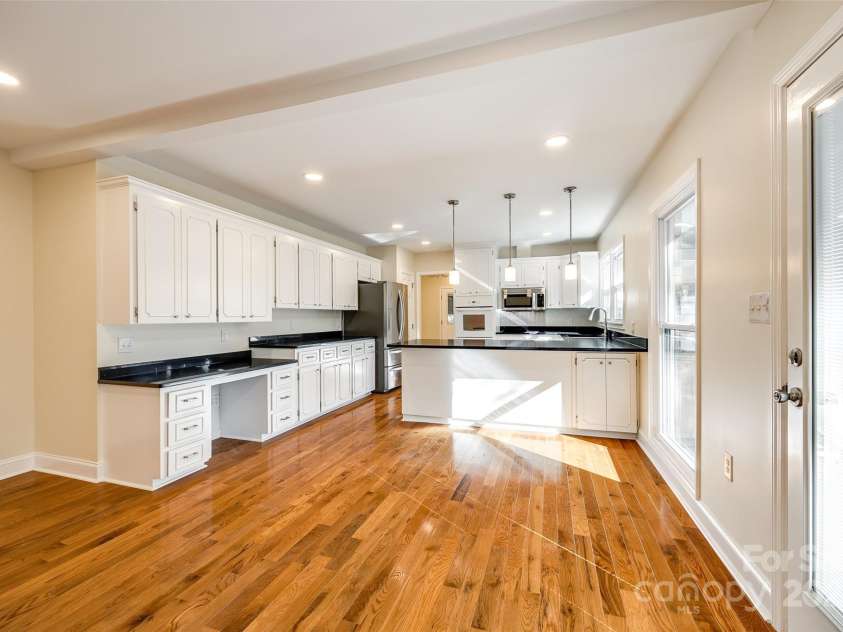 2129 James Court, Rock Hill, SC 29732.  MLS# CAR4203167, YatesRealty ID 289. 