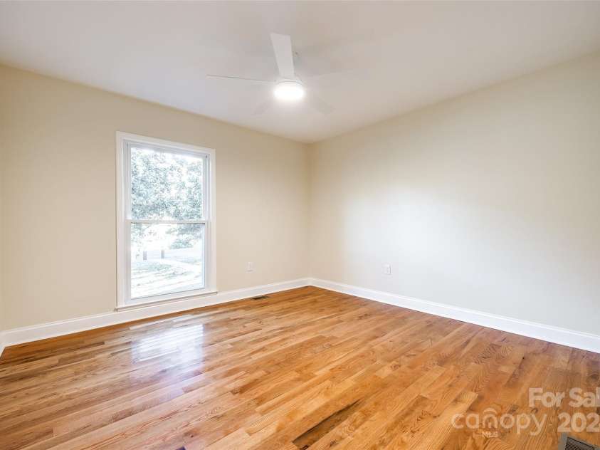 2129 James Court, Rock Hill, SC 29732.  MLS# CAR4203167, YatesRealty ID 289. 