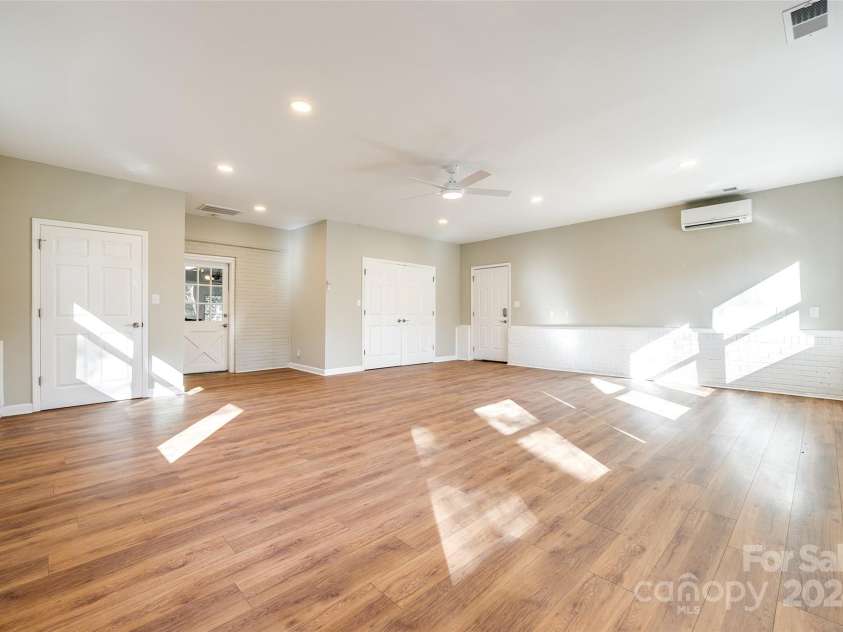 2129 James Court, Rock Hill, SC 29732.  MLS# CAR4203167, YatesRealty ID 289. 