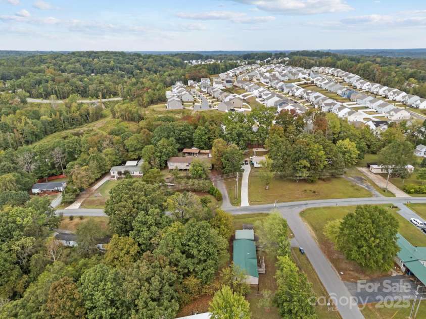 6600 Clara Circle, Concord, NC 28025.  MLS# CAR4306913, YatesRealty ID 289. 