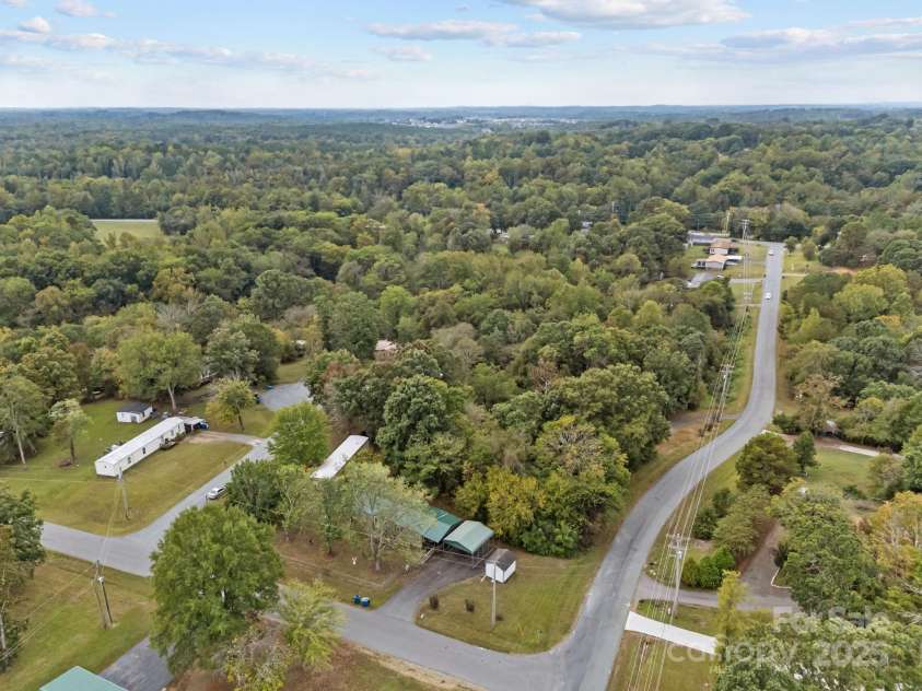 6600 Clara Circle, Concord, NC 28025.  MLS# CAR4306913, YatesRealty ID 289. 