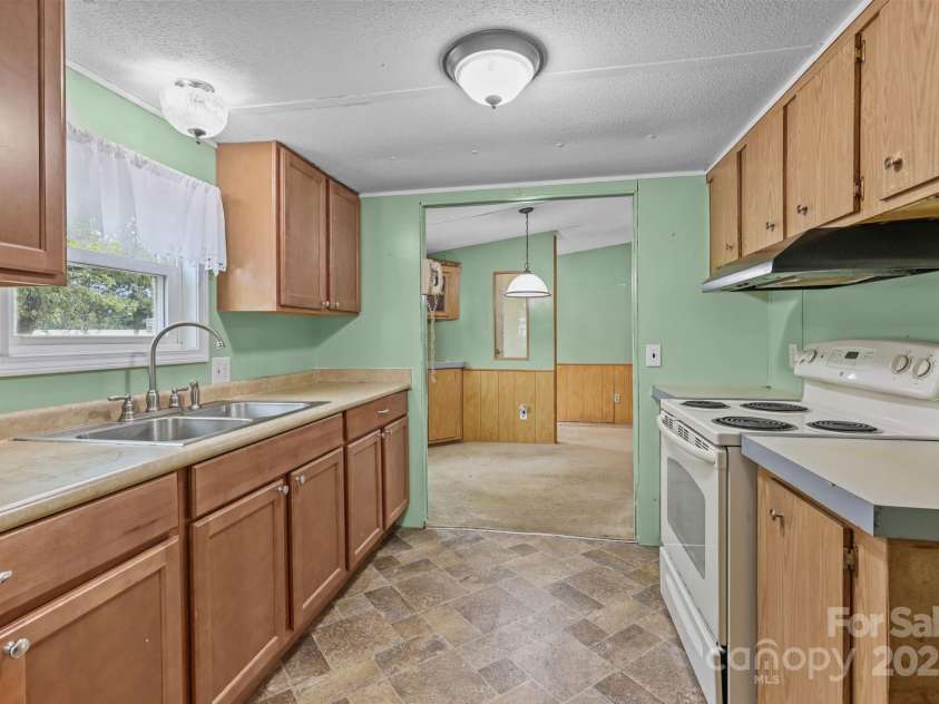 6600 Clara Circle, Concord, NC 28025.  MLS# CAR4306913, YatesRealty ID 289. 