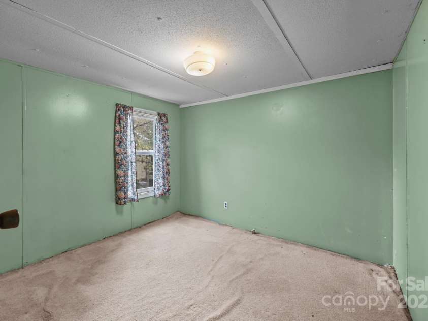 6600 Clara Circle, Concord, NC 28025.  MLS# CAR4306913, YatesRealty ID 289. 