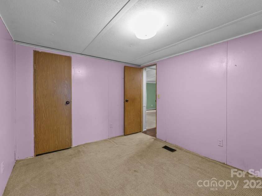 6600 Clara Circle, Concord, NC 28025.  MLS# CAR4306913, YatesRealty ID 289. 