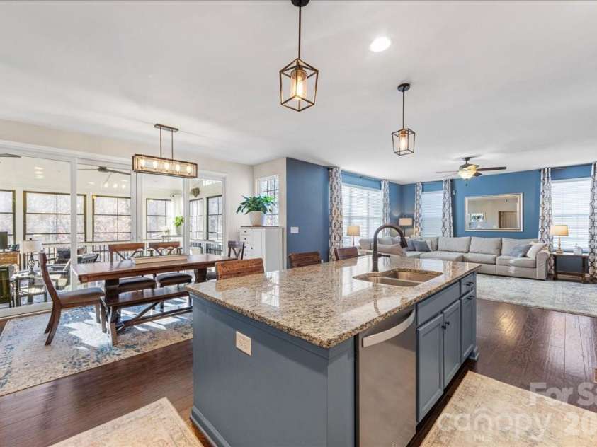 11516 Glowing Star Drive, Charlotte, NC 28215.  MLS# CAR4336828, YatesRealty ID 2890. 