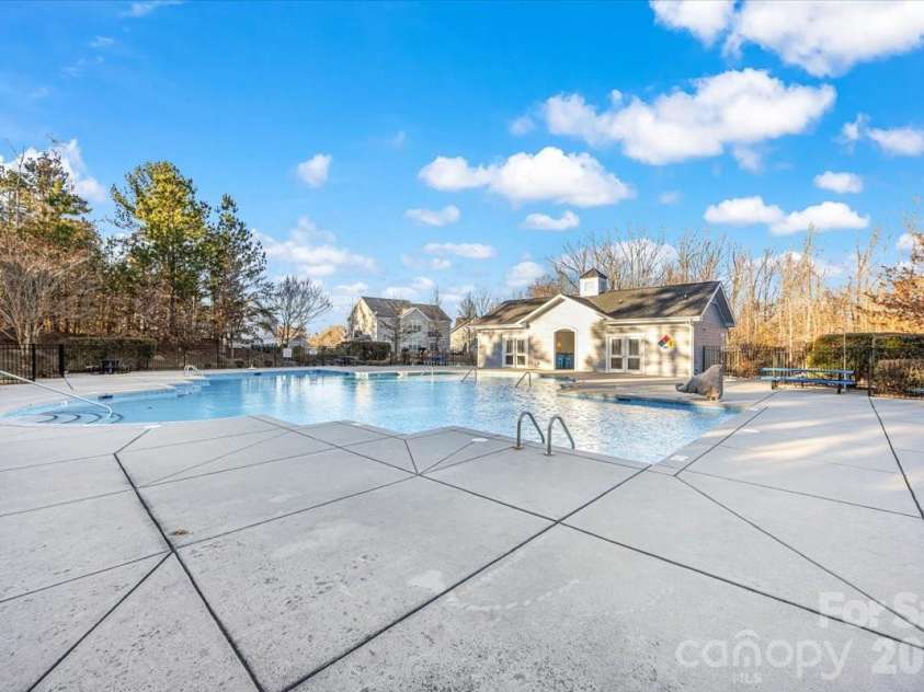 11516 Glowing Star Drive, Charlotte, NC 28215.  MLS# CAR4336828, YatesRealty ID 2890. 