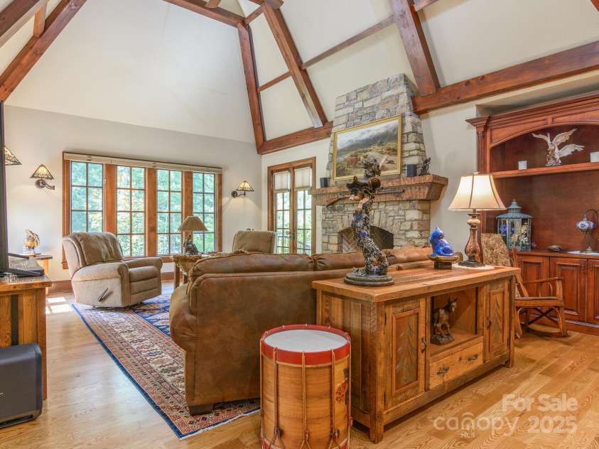 176 Valley Springs Road, Asheville, NC 28803.  MLS# CAR4277754, YatesRealty ID 2890. Soaring Cathedral Ceiling-Built In Bookcase