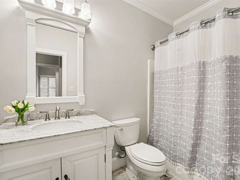 1320 Mill Race Lane, Matthews, NC 28104.  MLS# CAR4384297, YatesRealty ID 28900. Bathroom 2
