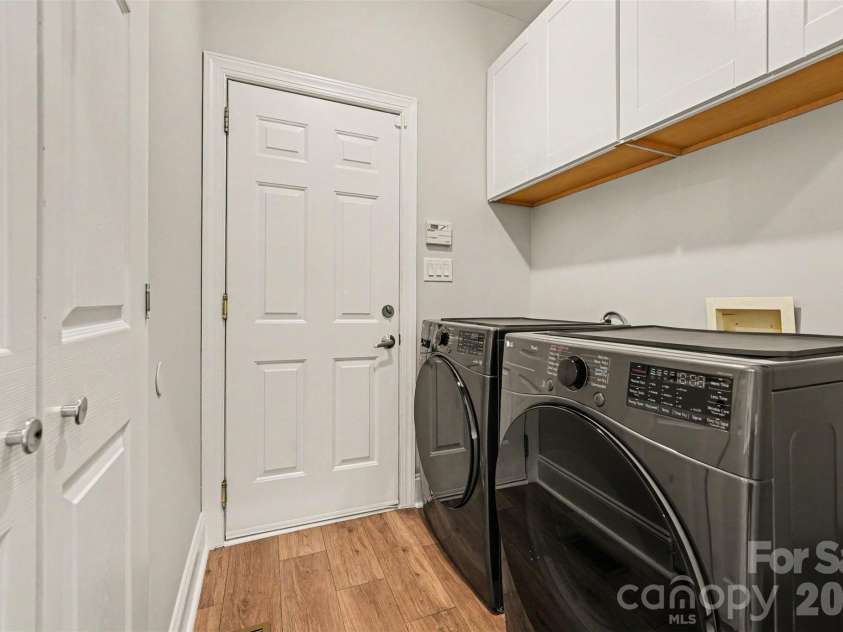 1320 Mill Race Lane, Matthews, NC 28104.  MLS# CAR4384297, YatesRealty ID 28900. Laundry Room