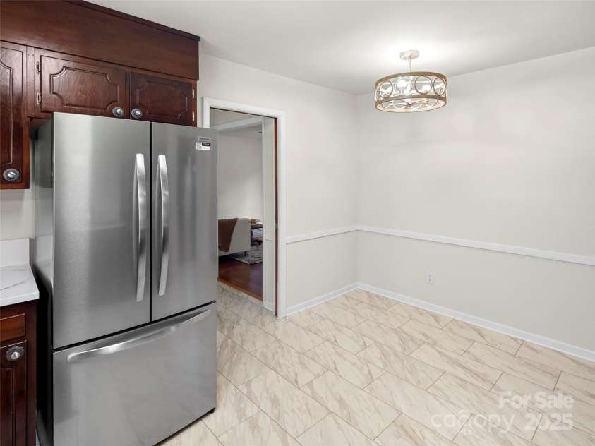 403 Pole Creasman Road, Asheville, NC 28806.  MLS# CAR4284483, YatesRealty ID 28901. 