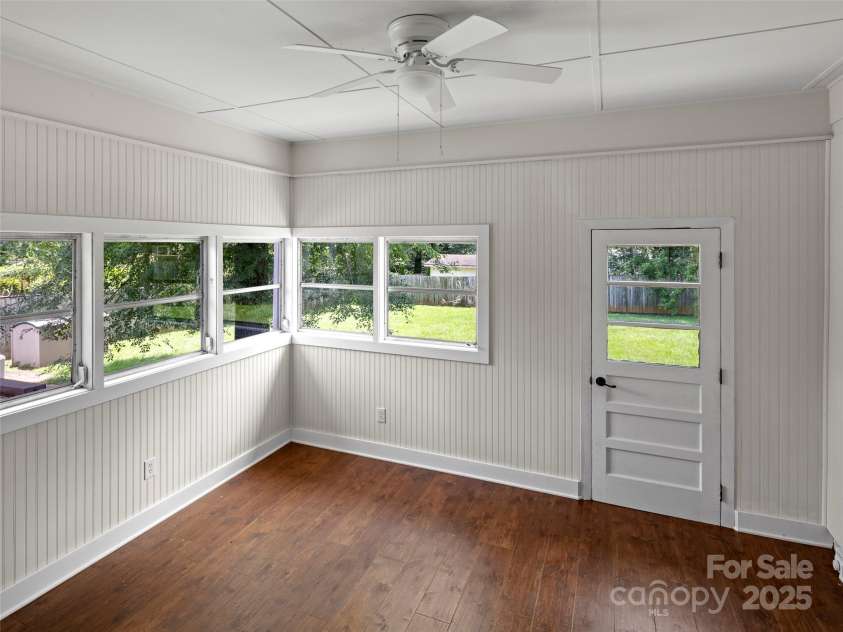 403 Pole Creasman Road, Asheville, NC 28806.  MLS# CAR4284483, YatesRealty ID 28901. 