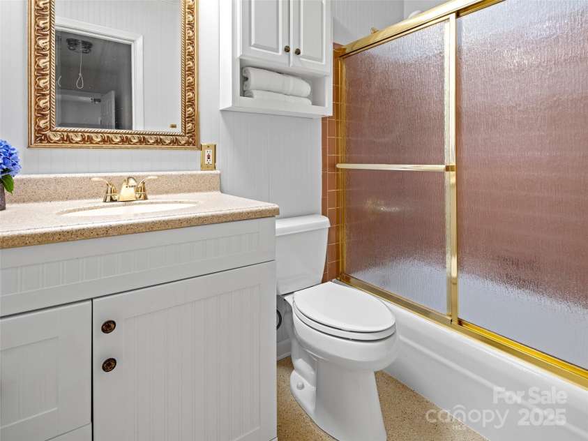 403 Pole Creasman Road, Asheville, NC 28806.  MLS# CAR4284483, YatesRealty ID 28901. 