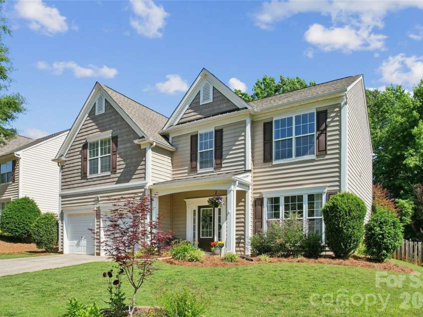 9713 Chanson Place, Matthews, NC 28105.  MLS# CAR4390320, YatesRealty ID 28901. 
