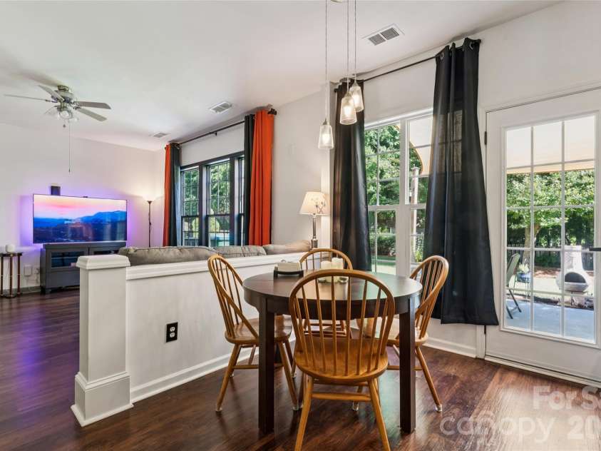 9713 Chanson Place, Matthews, NC 28105.  MLS# CAR4390320, YatesRealty ID 28901. 