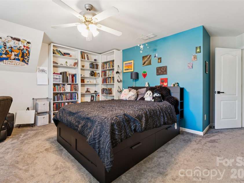 9713 Chanson Place, Matthews, NC 28105.  MLS# CAR4390320, YatesRealty ID 28901. 