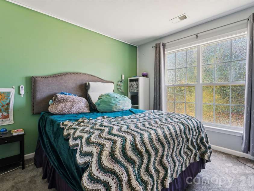 9713 Chanson Place, Matthews, NC 28105.  MLS# CAR4390320, YatesRealty ID 28901. 