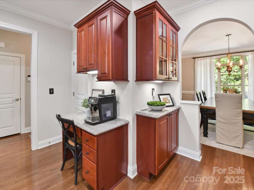 5955 Mountain Point Lane, Charlotte, NC 28216.  MLS# CAR4273155, YatesRealty ID 28902. 