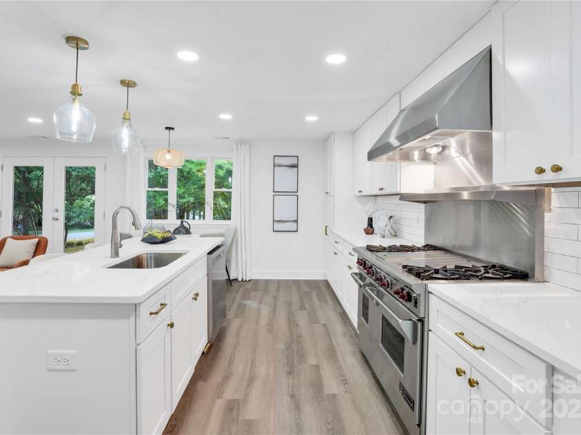 9826 Meringue Place, Charlotte, NC 28270.  MLS# CAR4260657, YatesRealty ID 28904. 