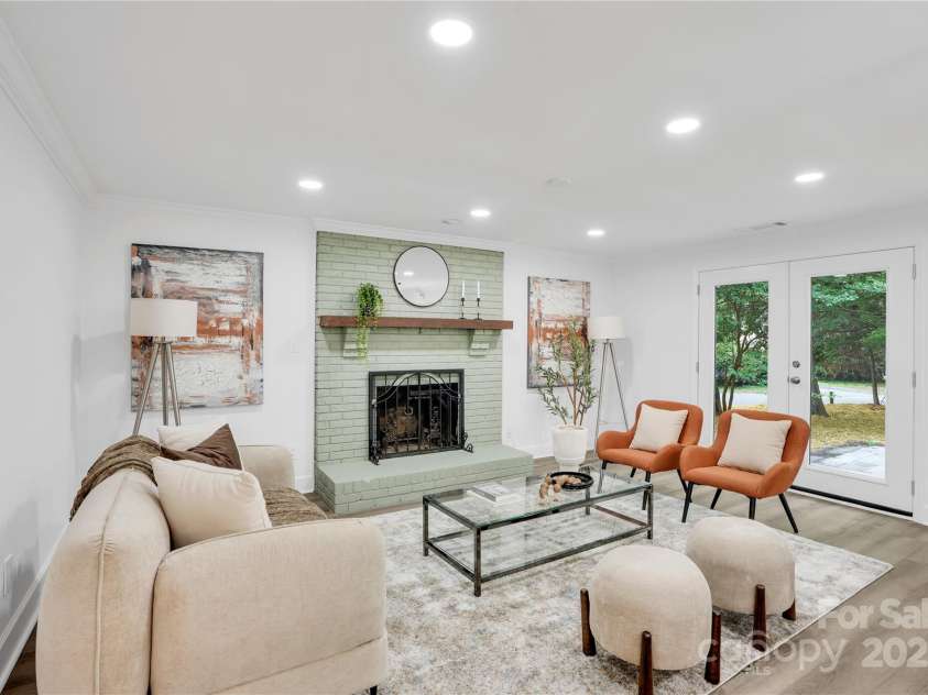 9826 Meringue Place, Charlotte, NC 28270.  MLS# CAR4260657, YatesRealty ID 28904. 