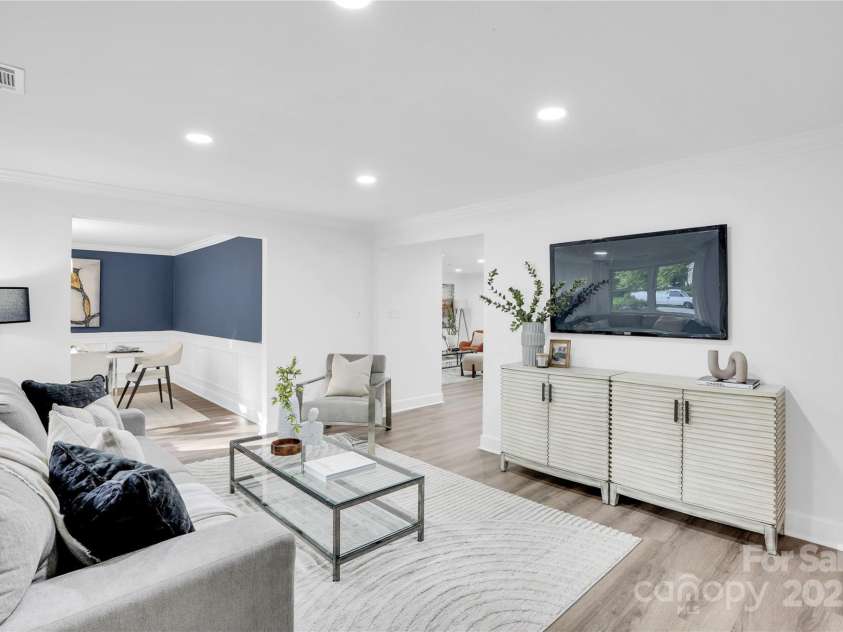 9826 Meringue Place, Charlotte, NC 28270.  MLS# CAR4260657, YatesRealty ID 28904. 