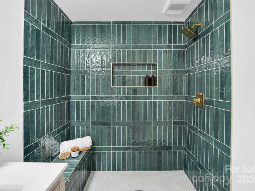 9826 Meringue Place, Charlotte, NC 28270.  MLS# CAR4260657, YatesRealty ID 28904. 