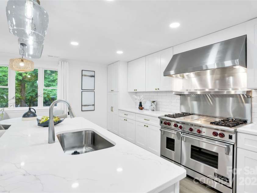 9826 Meringue Place, Charlotte, NC 28270.  MLS# CAR4260657, YatesRealty ID 28904. 