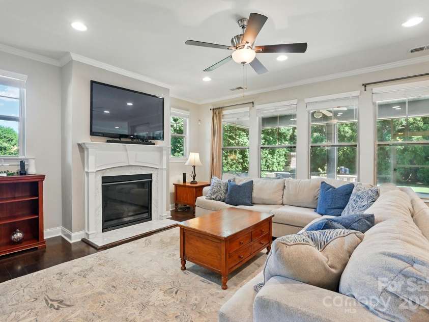 3808 Halcyon Drive, Huntersville, NC 28078.  MLS# CAR4263868, YatesRealty ID 28905. Great Room