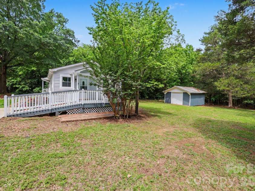 2101 Steele Street, Monroe, NC 28110.  MLS# CAR4386741, YatesRealty ID 28906. 