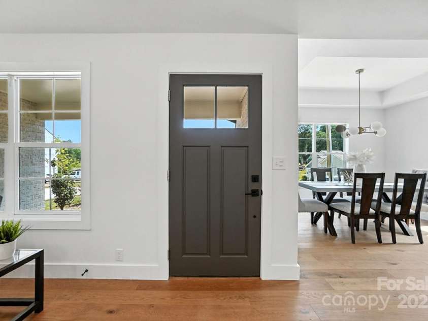 2425/2429 Ellen Avenue, Charlotte, NC 28208.  MLS# CAR4285437, YatesRealty ID 28906. 