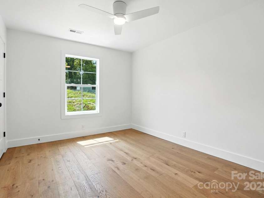 2425/2429 Ellen Avenue, Charlotte, NC 28208.  MLS# CAR4285437, YatesRealty ID 28906. 