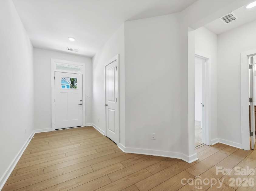 10026 Mamillion Drive, Huntersville, NC 28078.  MLS# CAR4379727, YatesRealty ID 28907. 