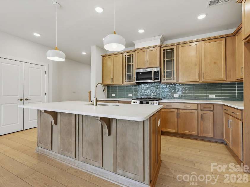 10026 Mamillion Drive, Huntersville, NC 28078.  MLS# CAR4379727, YatesRealty ID 28907. 