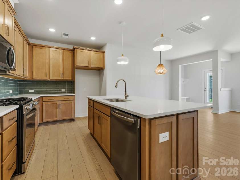 10026 Mamillion Drive, Huntersville, NC 28078.  MLS# CAR4379727, YatesRealty ID 28907. 