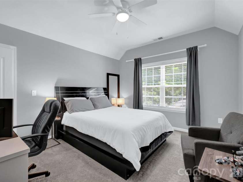 10104 Treetop Lane, Cornelius, NC 28031.  MLS# CAR4391181, YatesRealty ID 28908. 