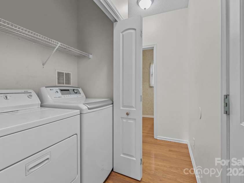 1656 Heather Glen Road, Kannapolis, NC 28081.  MLS# CAR4283900, YatesRealty ID 28909. Laundry