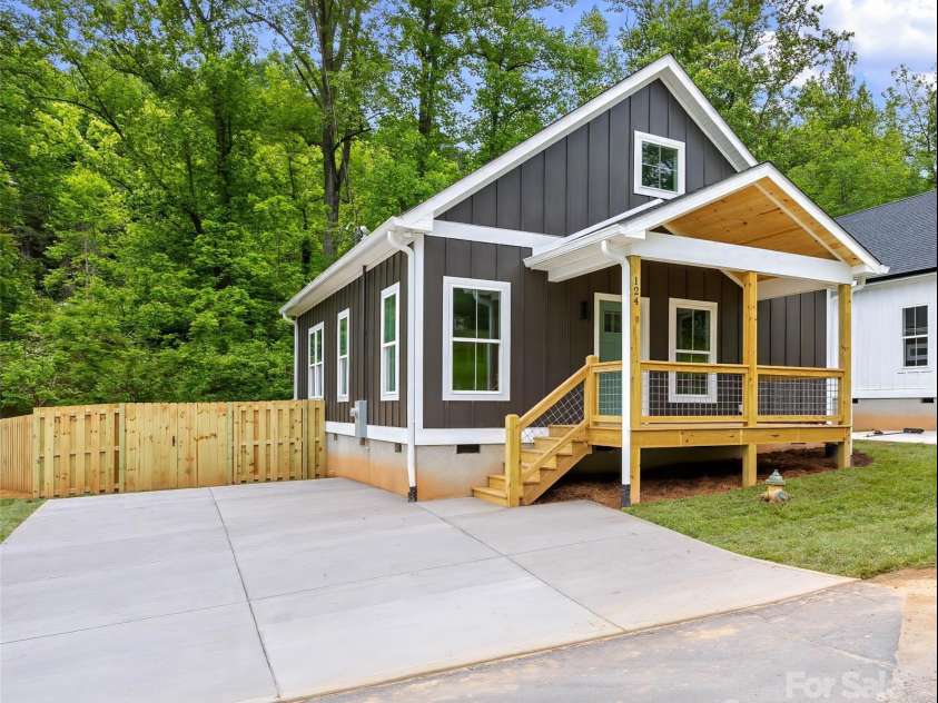 124 Orchard Street, Old Fort, NC 28762.  MLS# CAR4301509, YatesRealty ID 2891. 