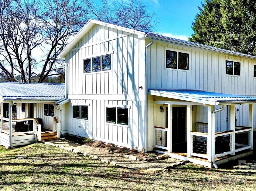 142 Gillespie Circle, Brevard, NC 28712.  MLS# CAR4273083, YatesRealty ID 2891. 