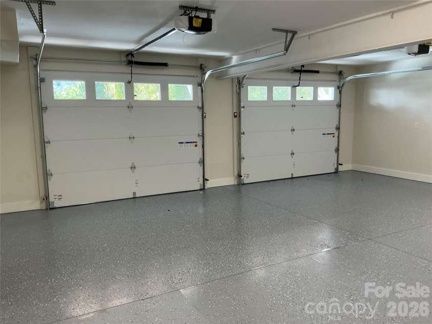 142 Gillespie Circle, Brevard, NC 28712.  MLS# CAR4273083, YatesRealty ID 2891. Insulated Garage Doors