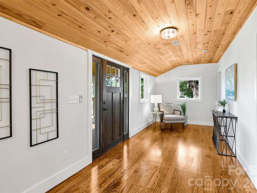 142 Gillespie Circle, Brevard, NC 28712.  MLS# CAR4273083, YatesRealty ID 2891. Main Level Entry