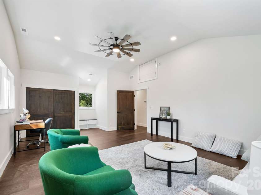 142 Gillespie Circle, Brevard, NC 28712.  MLS# CAR4273083, YatesRealty ID 2891. Upstairs BR/Bonus