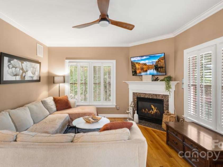 12 Westridge Court, Greensboro, NC 27410.  MLS# CAR4284316, YatesRealty ID 28910. 