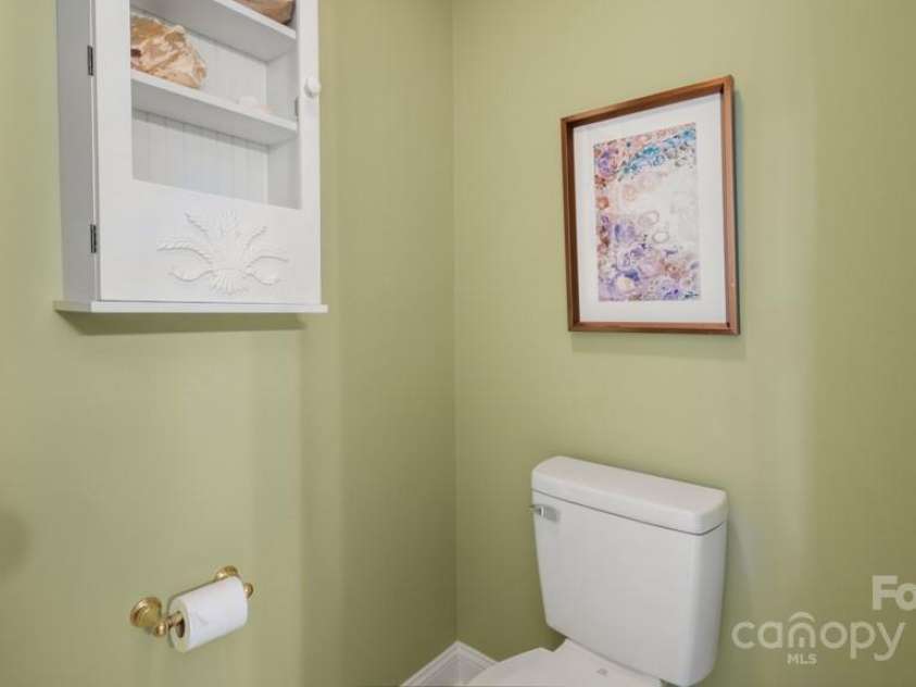 12 Westridge Court, Greensboro, NC 27410.  MLS# CAR4284316, YatesRealty ID 28910. 