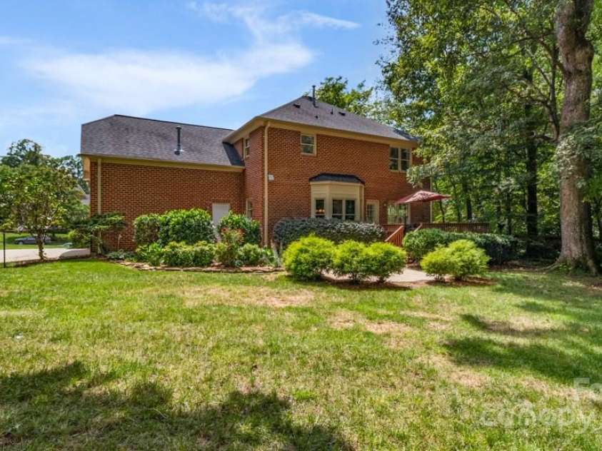 12 Westridge Court, Greensboro, NC 27410.  MLS# CAR4284316, YatesRealty ID 28910. 