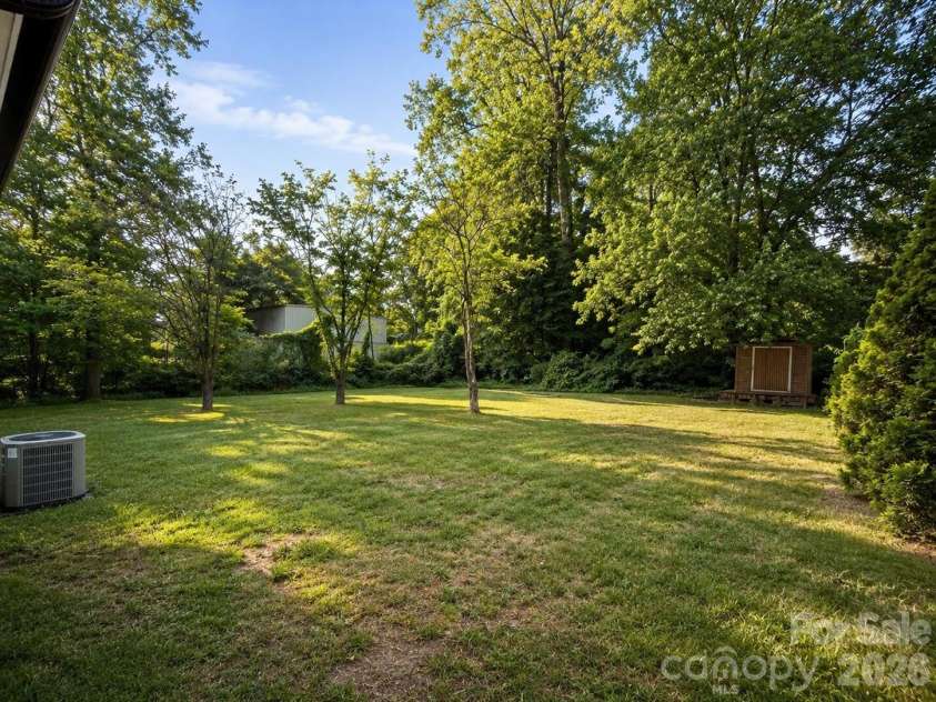 1344 12th Avenue, Hickory, NC 28601.  MLS# CAR4385752, YatesRealty ID 28910. 
