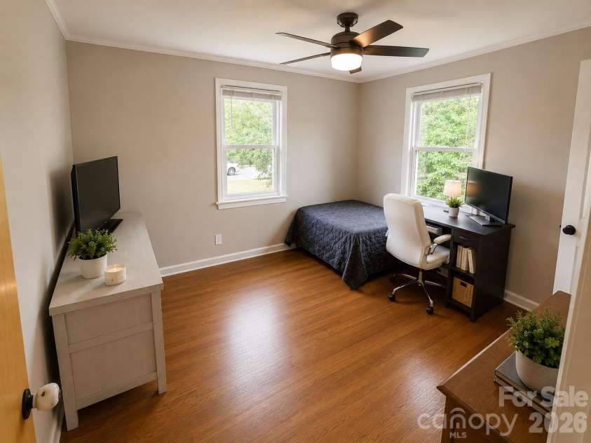 1344 12th Avenue, Hickory, NC 28601.  MLS# CAR4385752, YatesRealty ID 28910. 